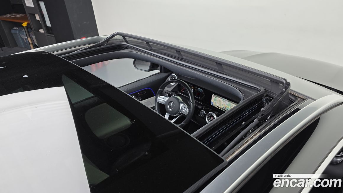 Mercedes-Benz GLA-Class 2021