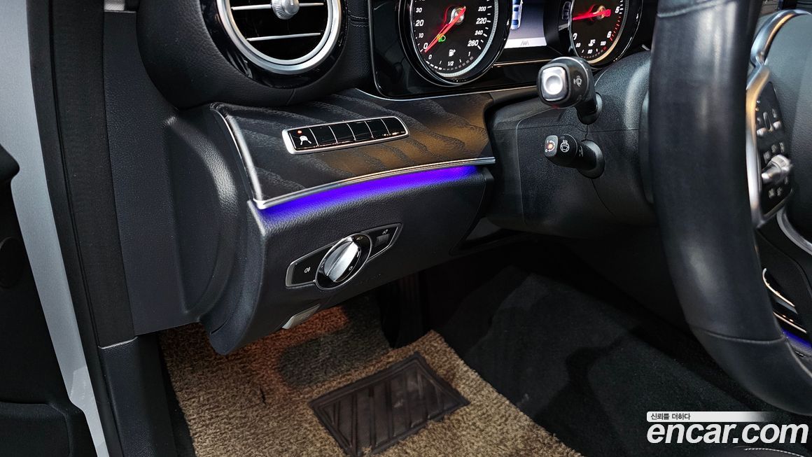 Mercedes-Benz E-Class 2020