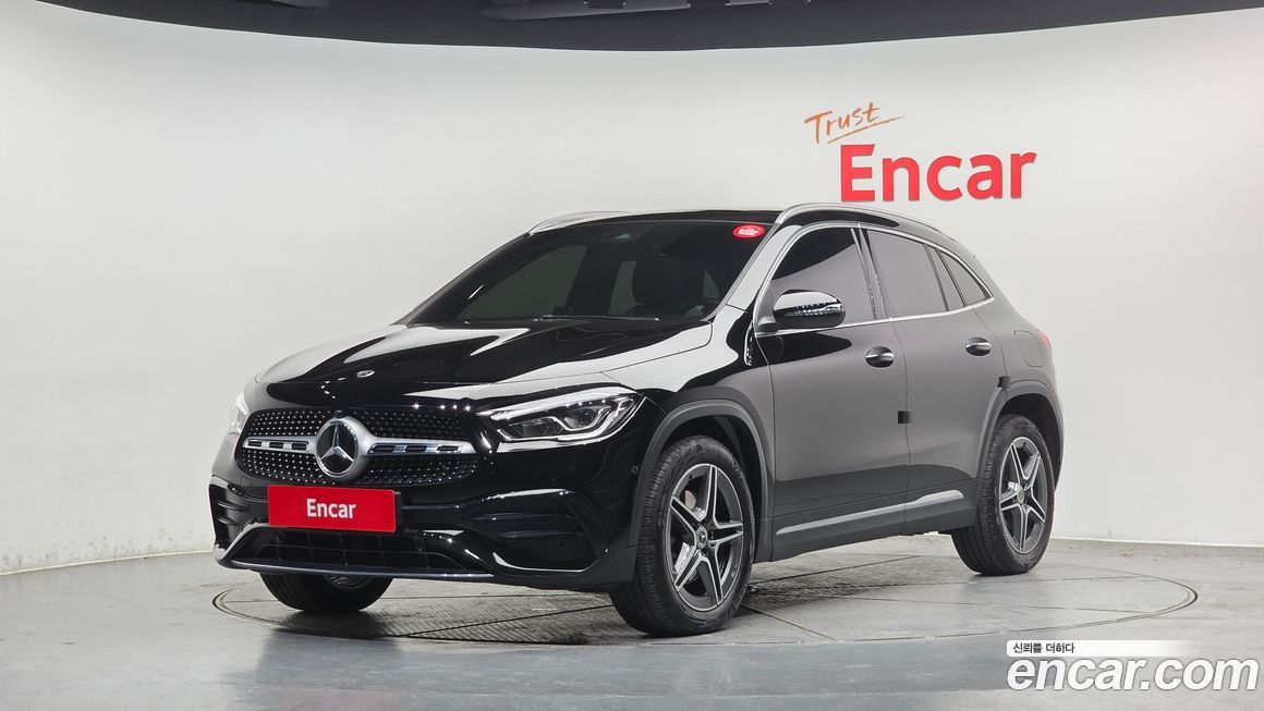 Mercedes-Benz GLA-Class 2021