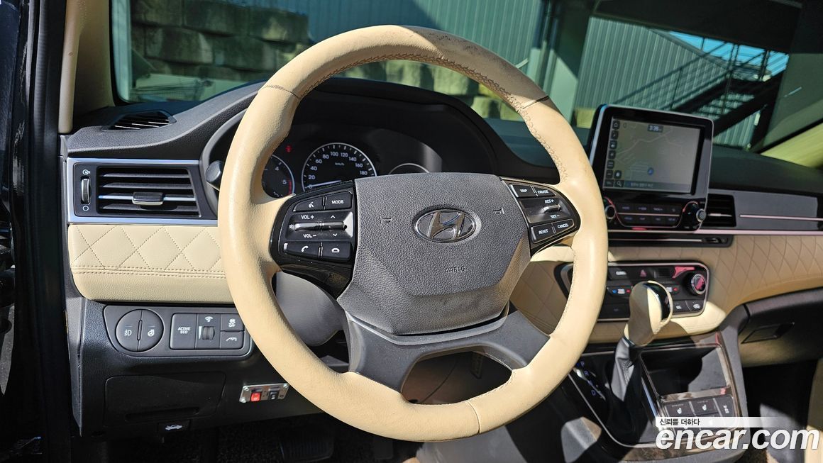Hyundai Starex 2019