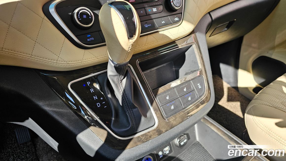 Hyundai Starex 2019