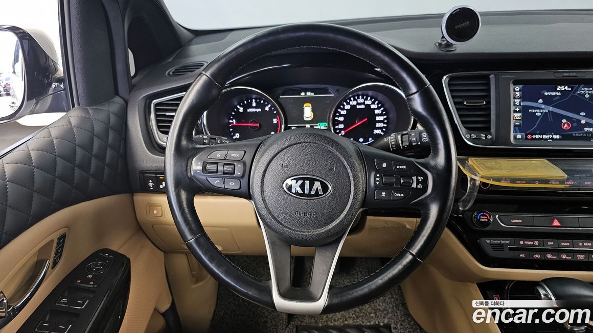 Kia Canival 2019