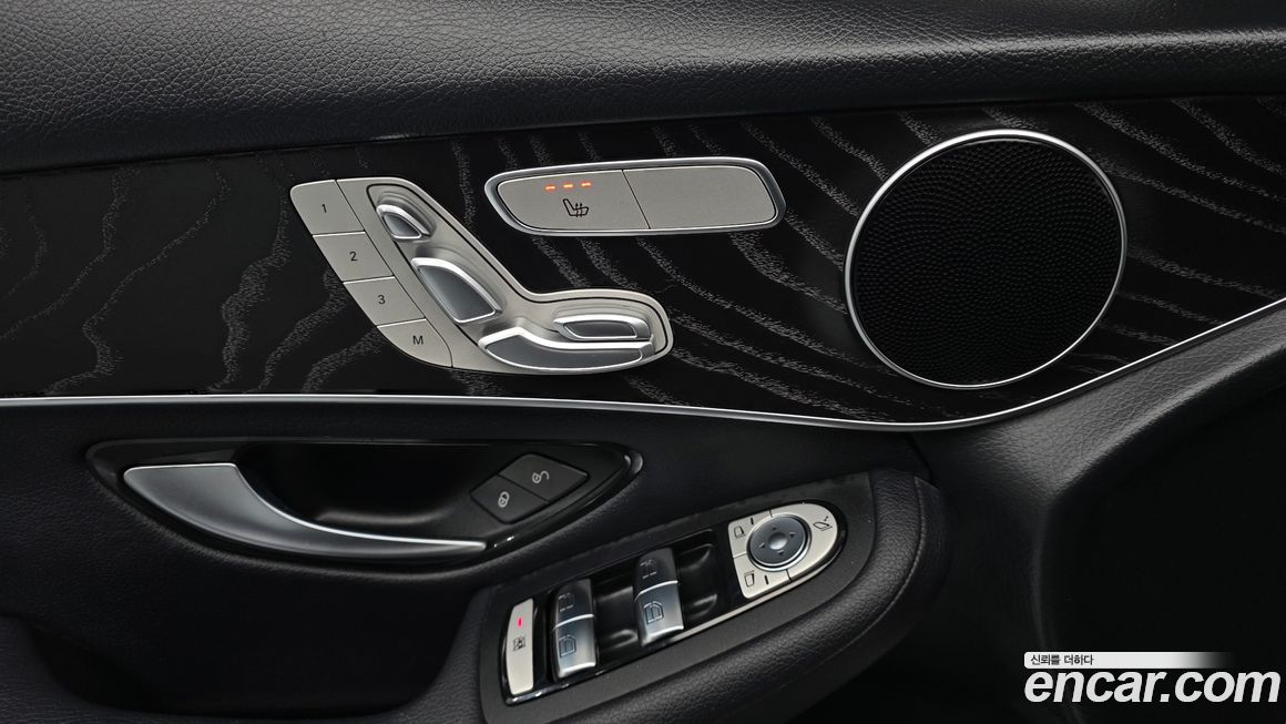 Mercedes-Benz GLC-Class 2019