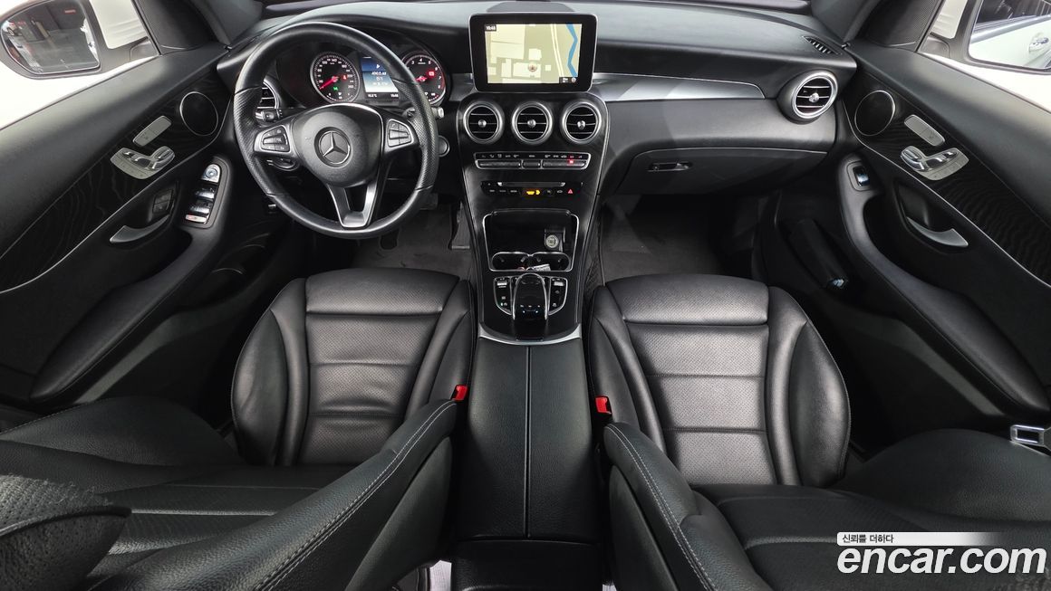 Mercedes-Benz GLC-Class 2019