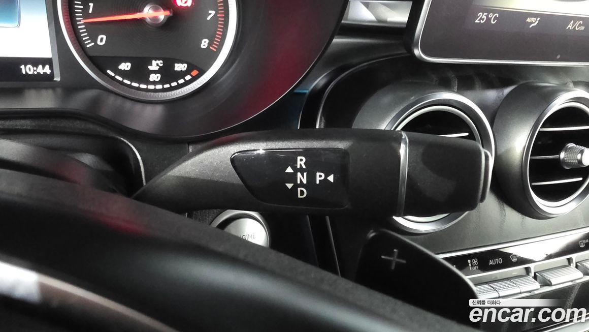 Mercedes-Benz GLC-Class 2019