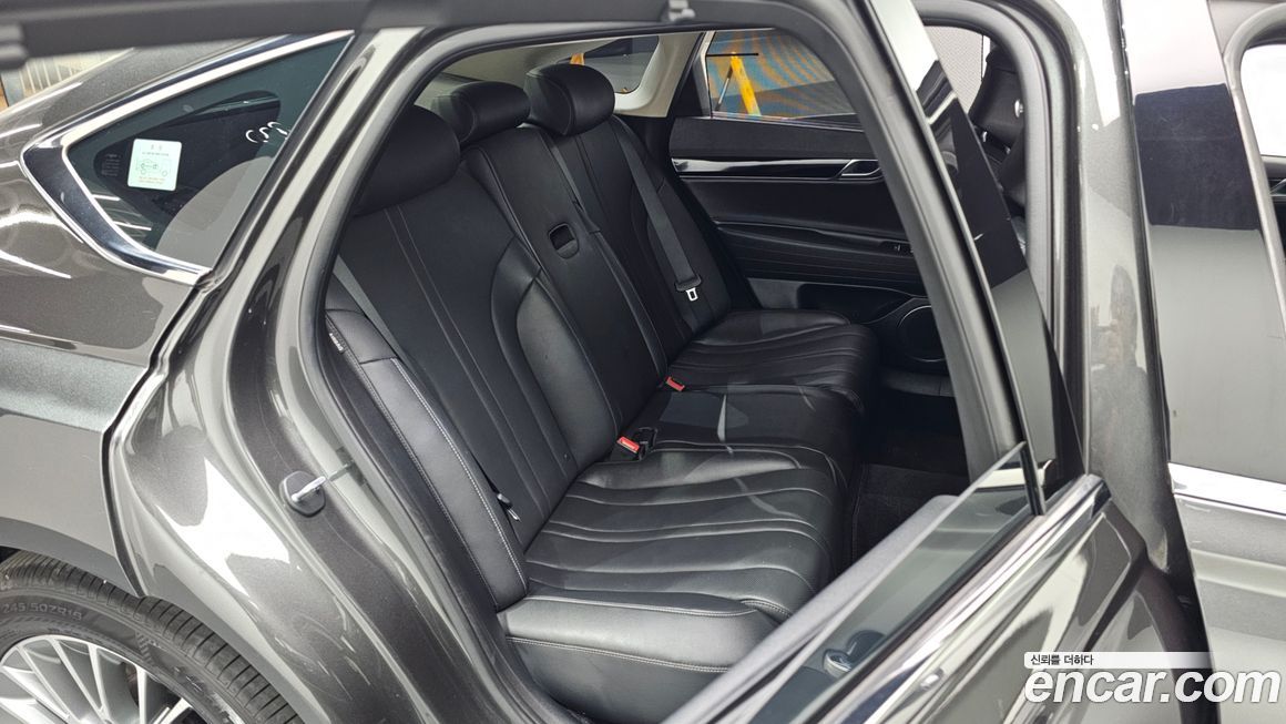 Genesis G80 2023