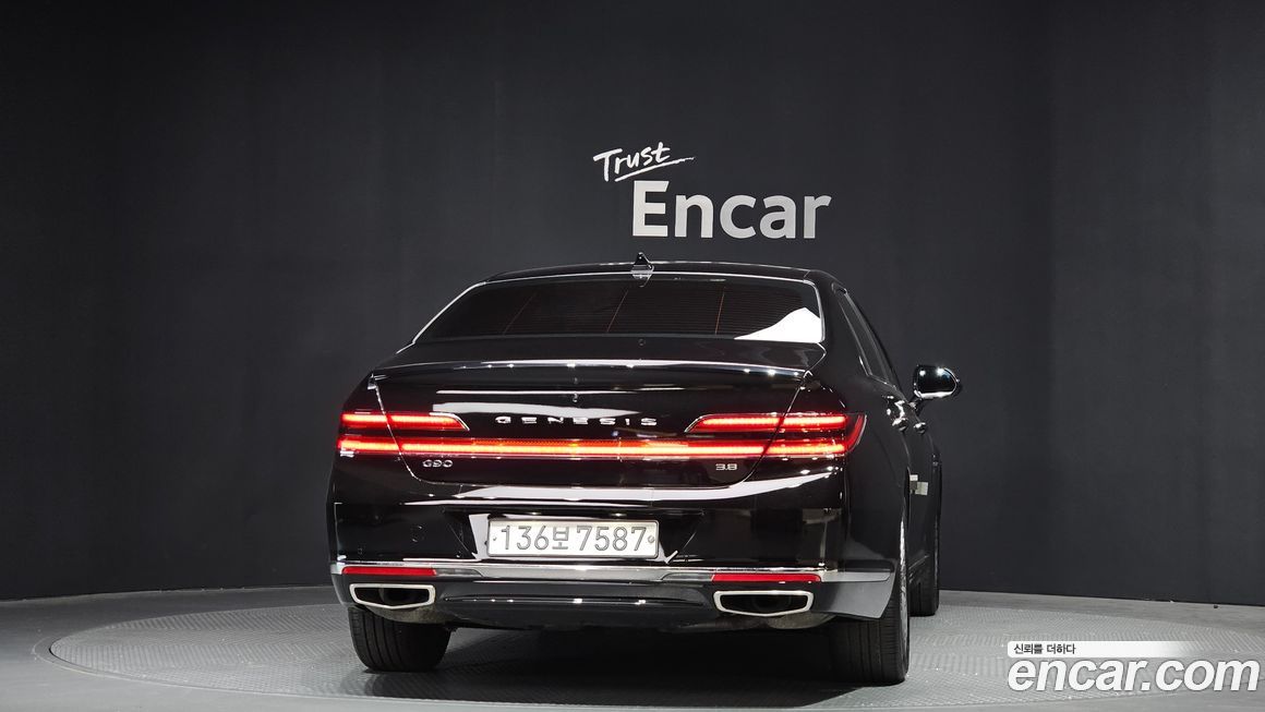 Genesis G90 2020