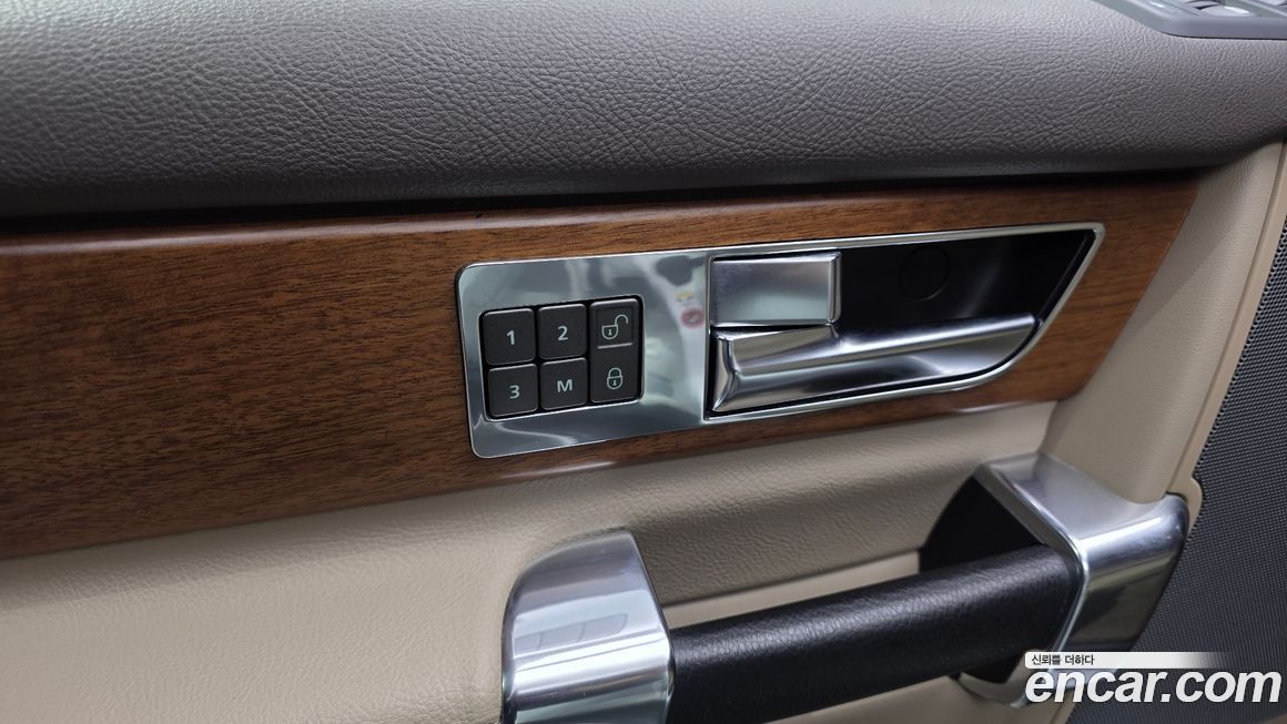 Land Rover Discovery 2016