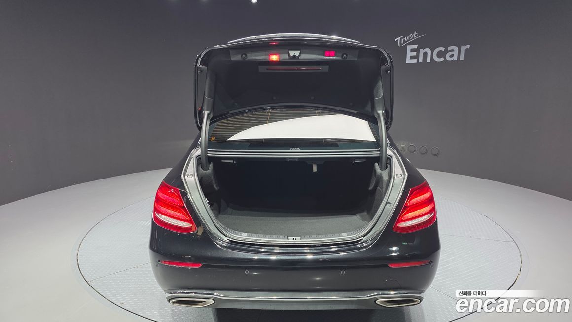 Mercedes-Benz E-Class 2019