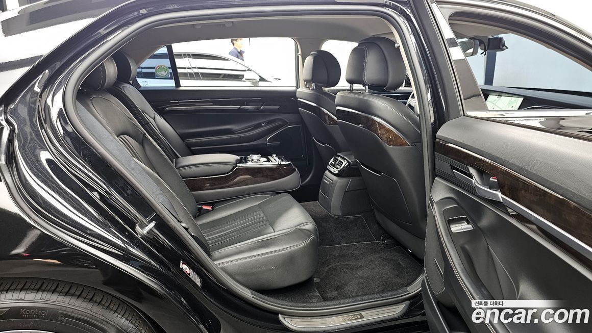Genesis G90 2020