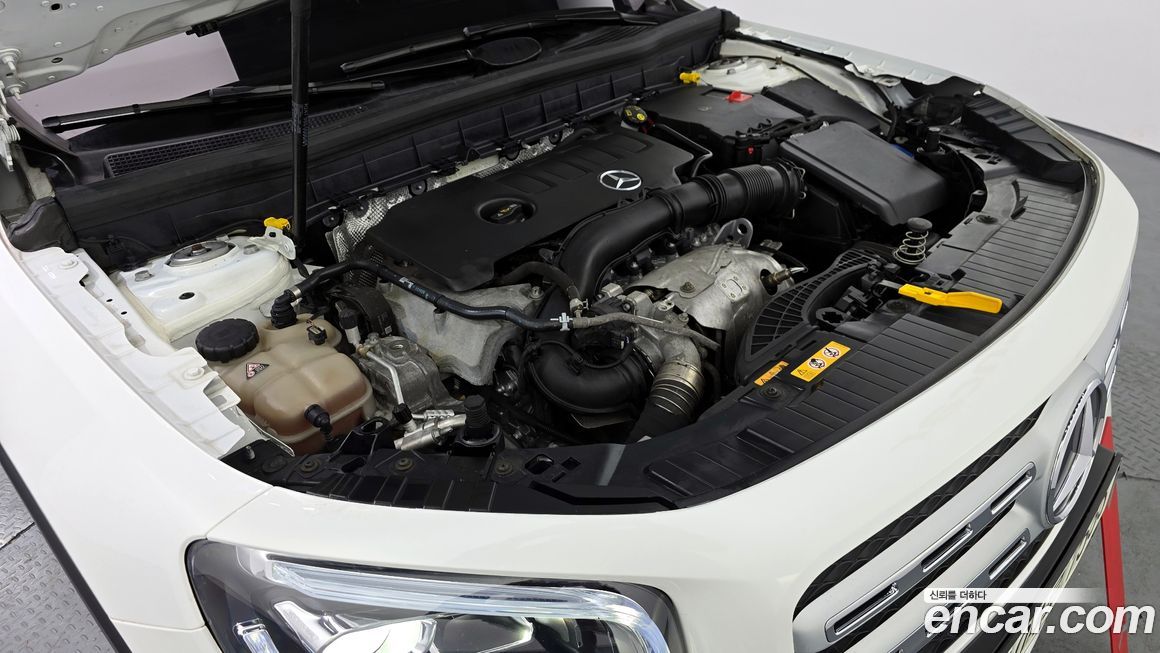 Mercedes-Benz GLB-Class 2021