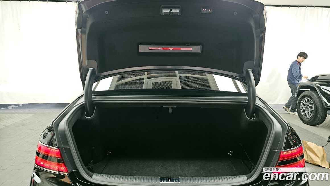 Genesis G90 2020
