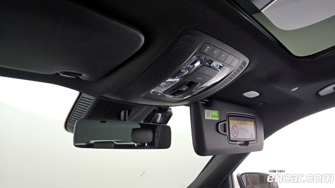 Mercedes-Benz GLB-Class 2021