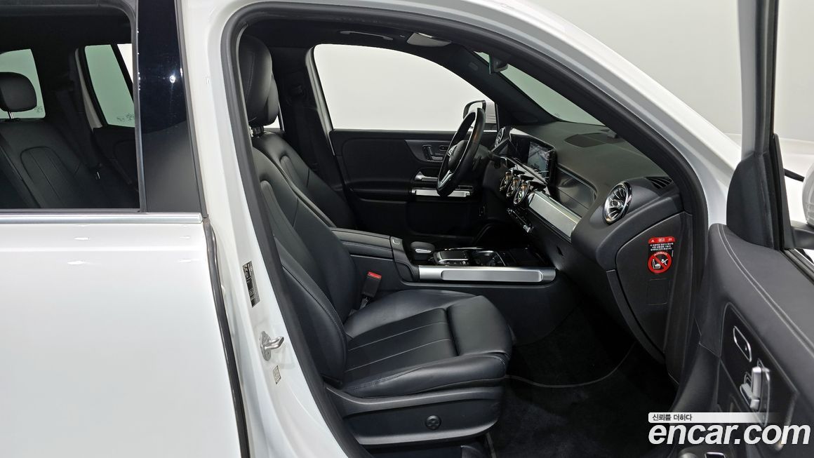 Mercedes-Benz GLB-Class 2021