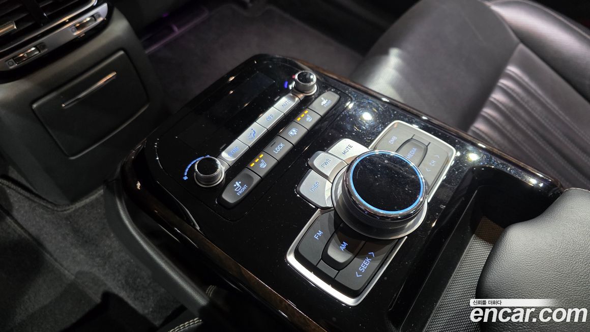 Genesis G90 2019