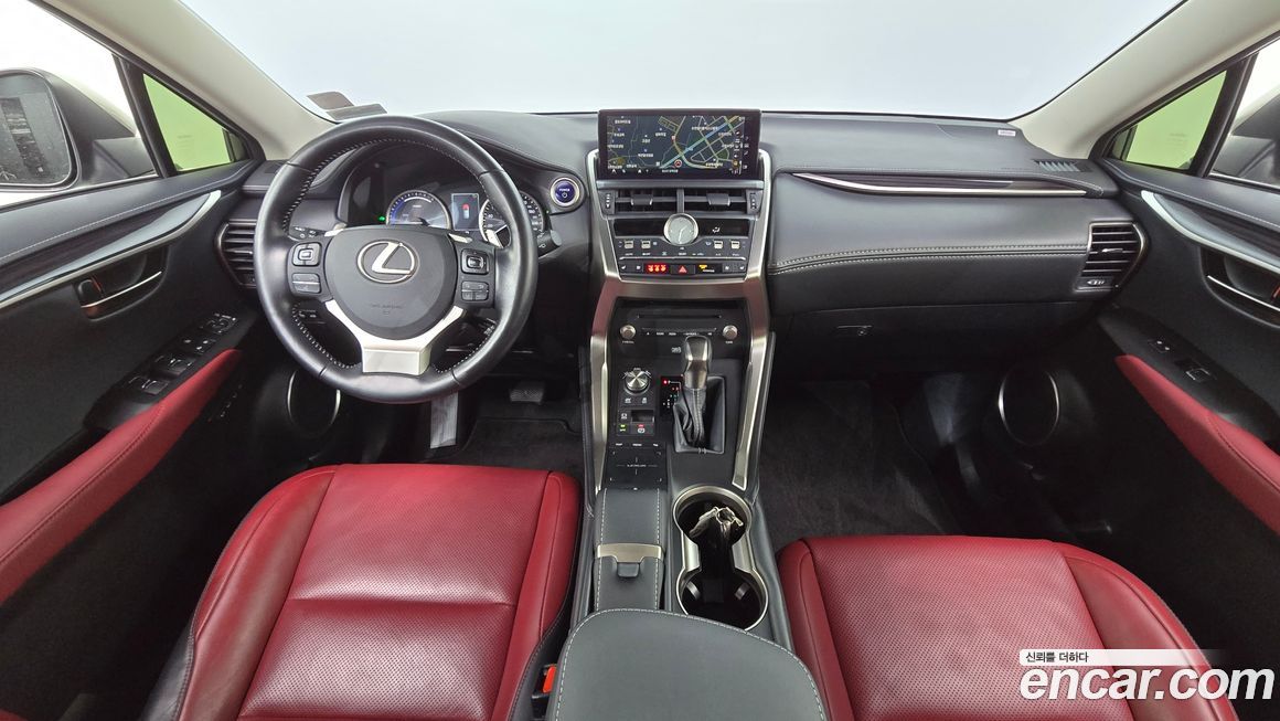 Lexus NX 2020