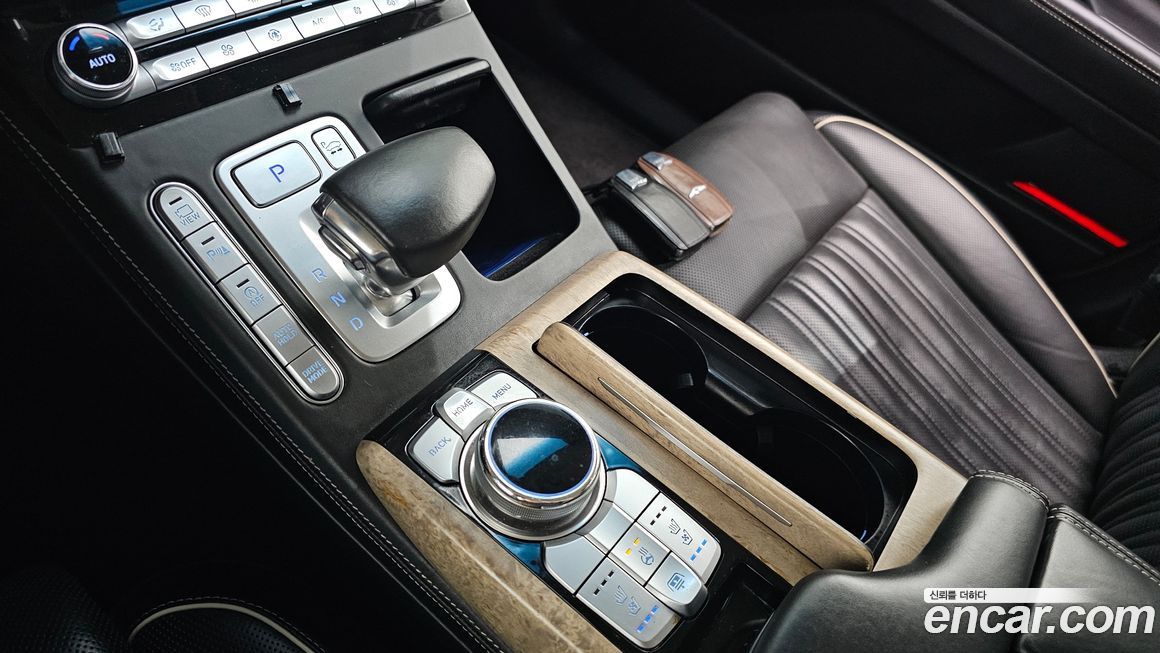 Genesis G90 2020