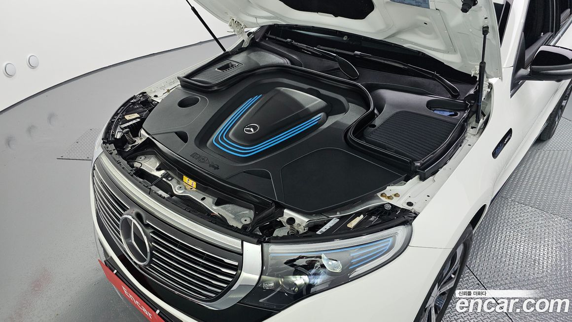 Mercedes-Benz EQC 2020