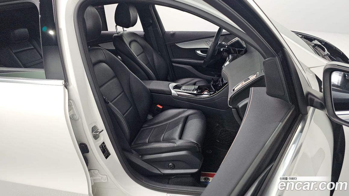 Mercedes-Benz EQC 2020