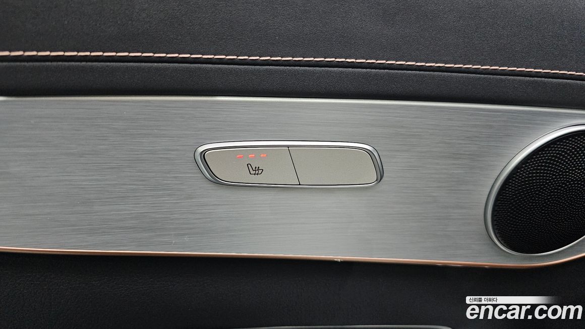 Mercedes-Benz EQC 2020