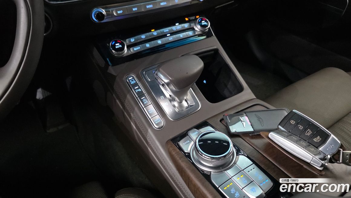 Genesis G90 2021