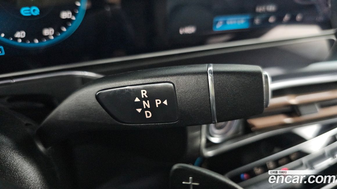 Mercedes-Benz EQC 2020