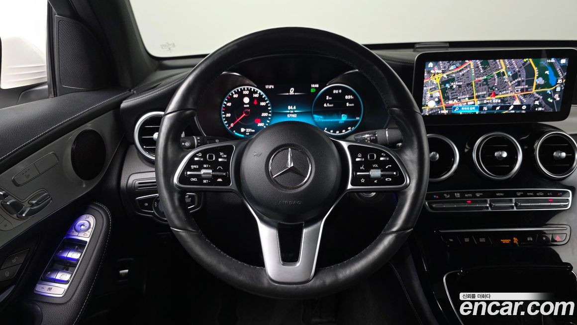 Mercedes-Benz GLC-Class 2021