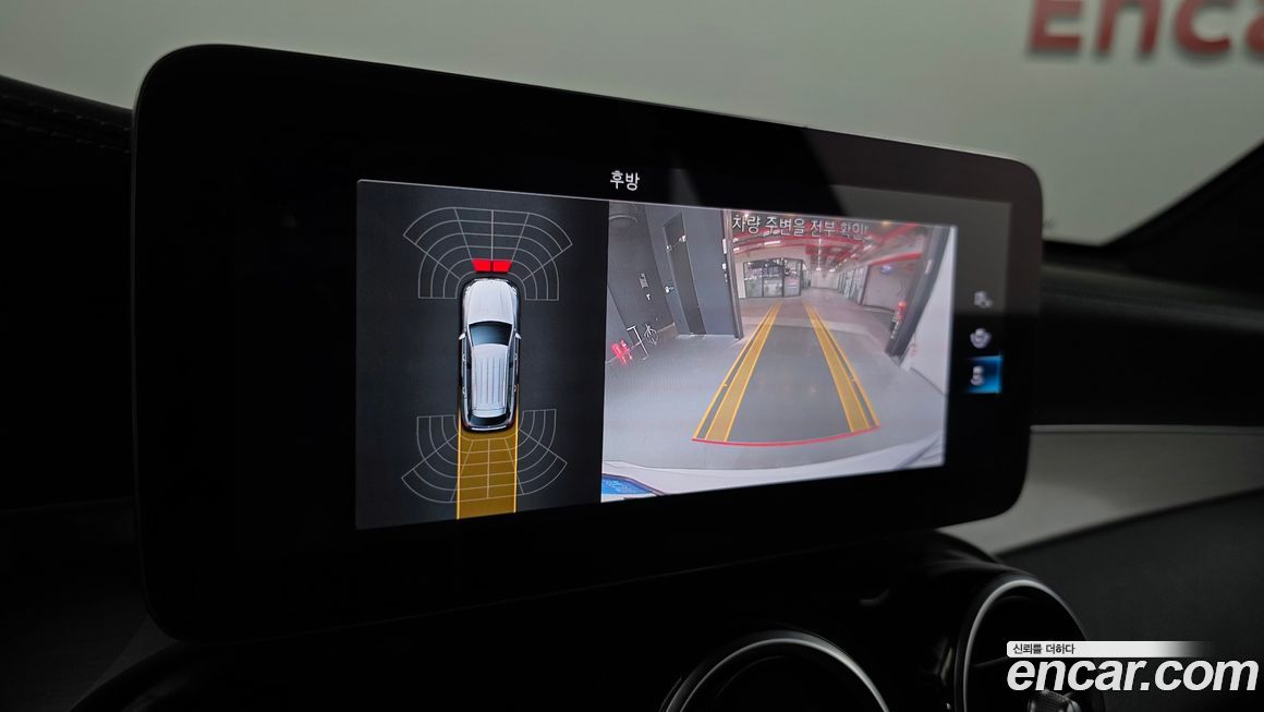 Mercedes-Benz GLC-Class 2021