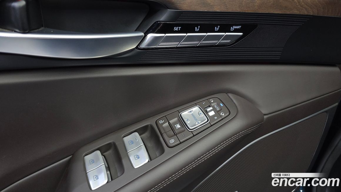 Genesis G90 2021