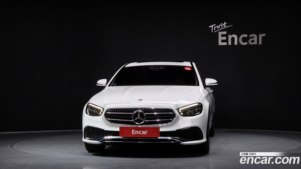 Mercedes-Benz E-Class 2021