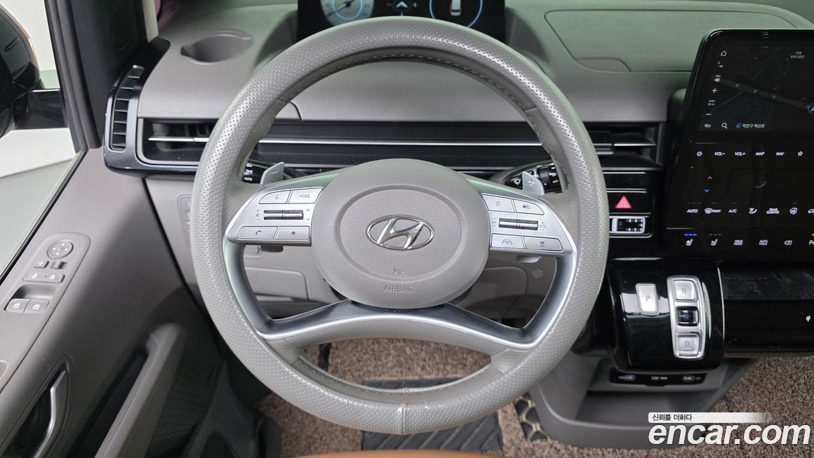 Hyundai Staria 2022
