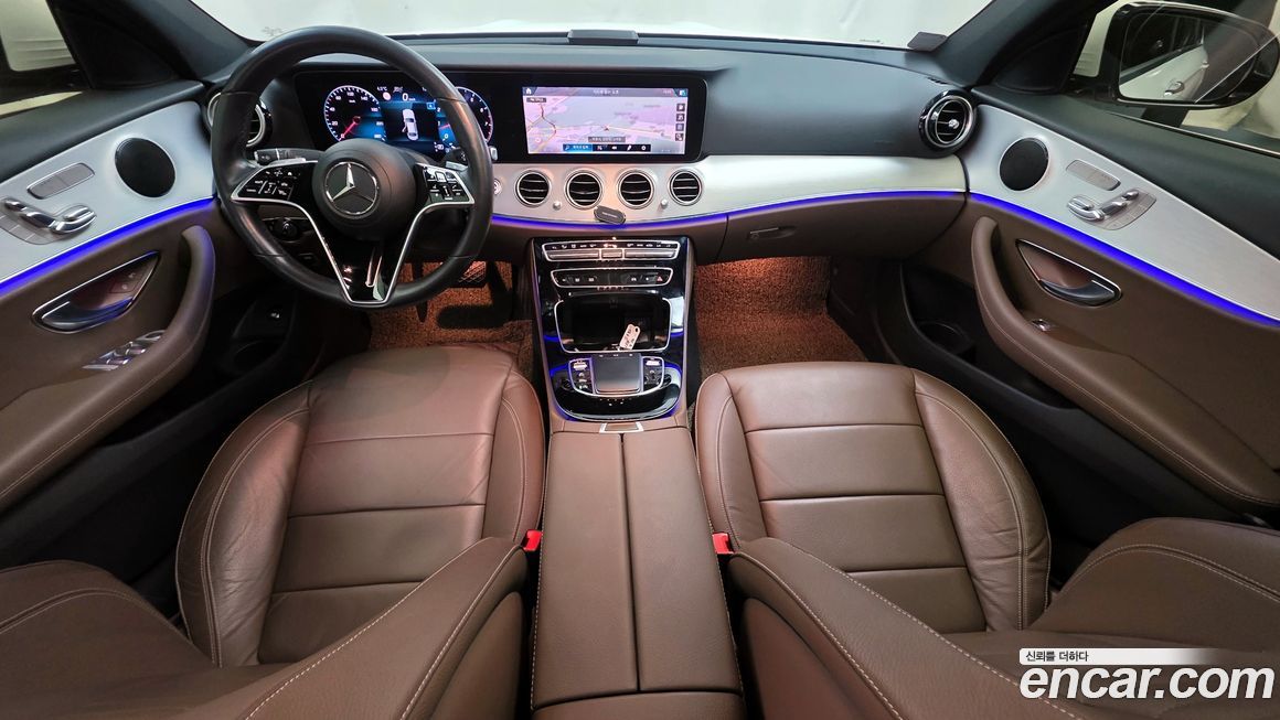 Mercedes-Benz E-Class 2021