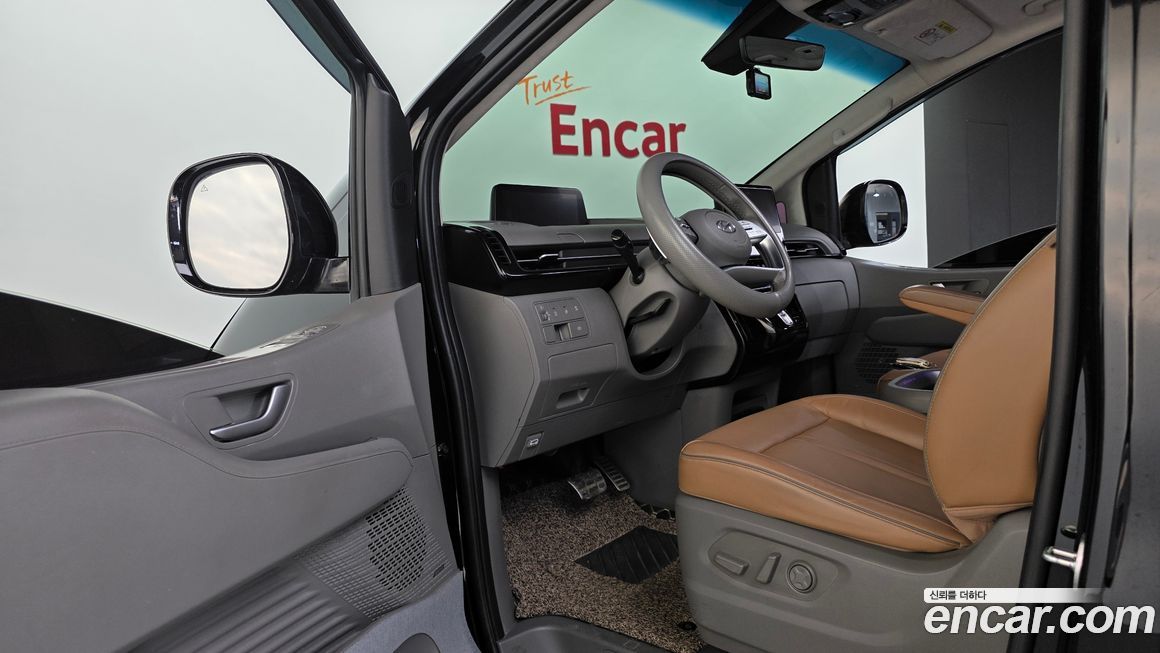 Hyundai Staria 2022