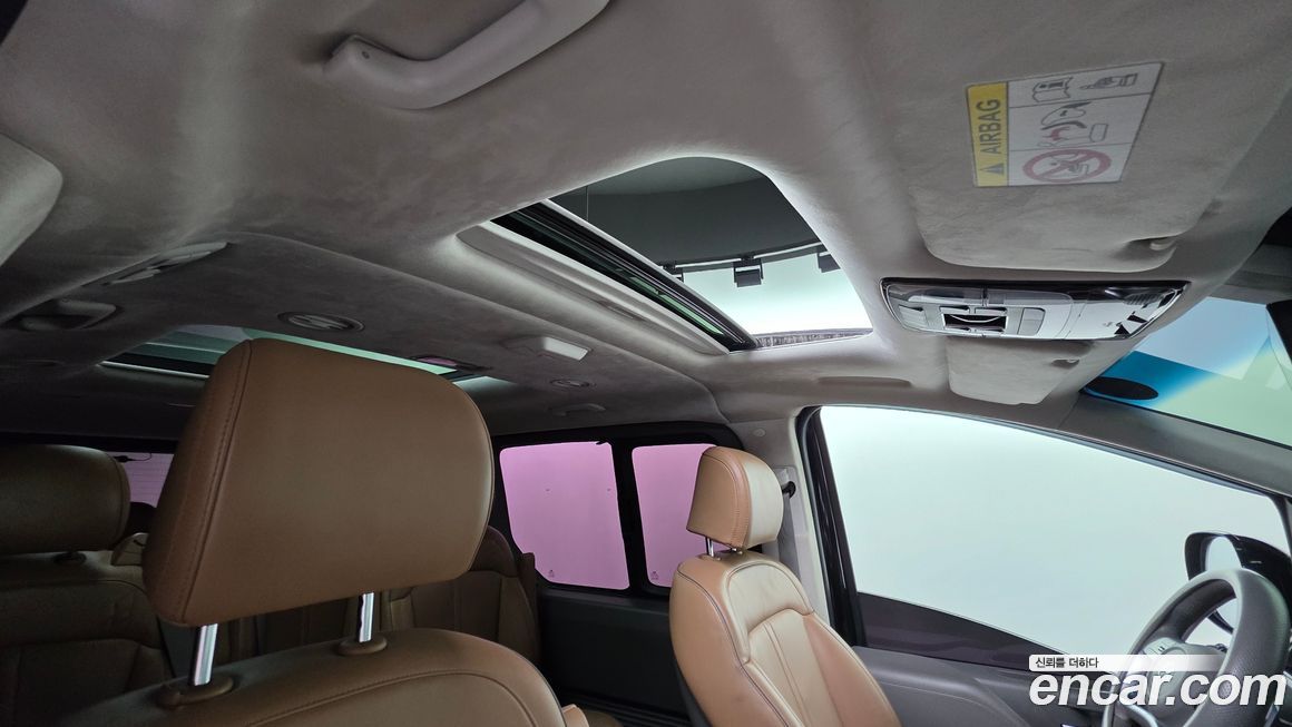 Hyundai Staria 2022