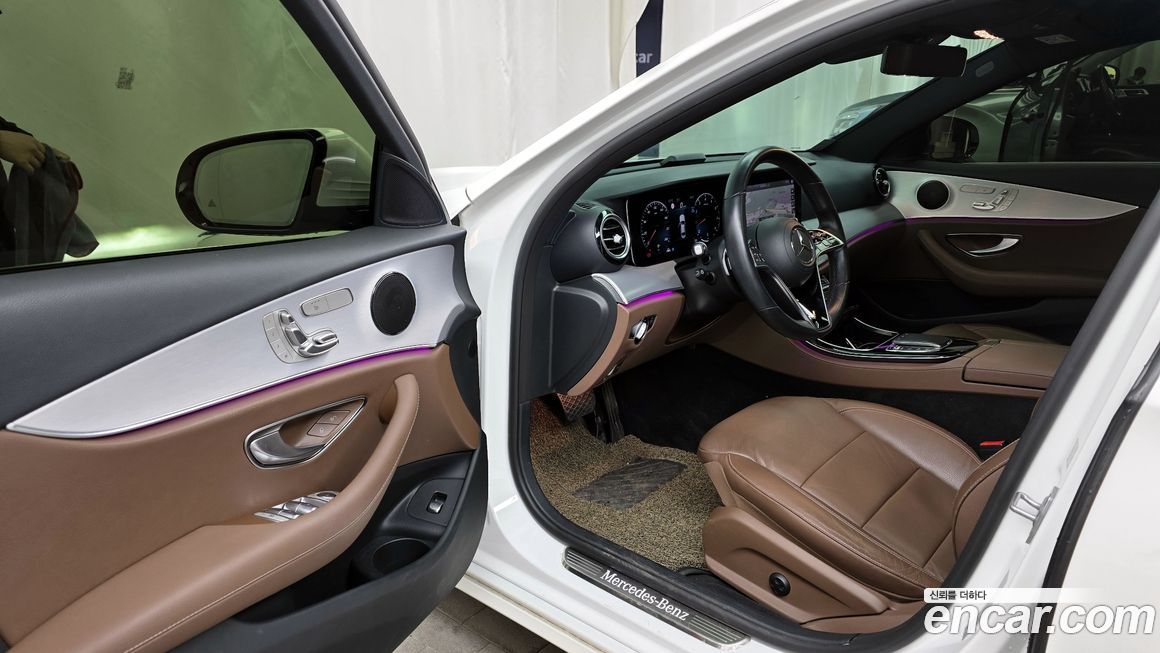 Mercedes-Benz E-Class 2021