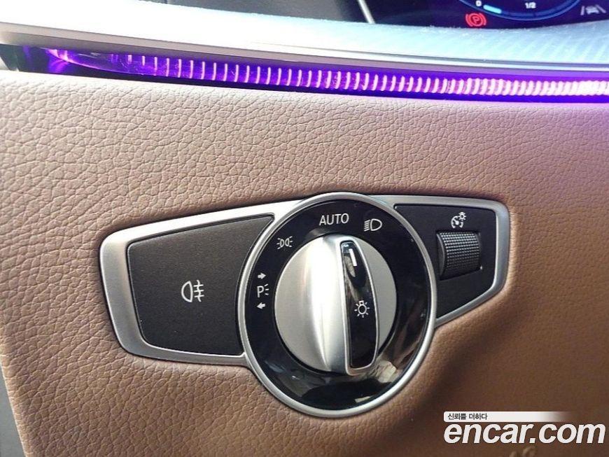 Mercedes-Benz E-Class 2021