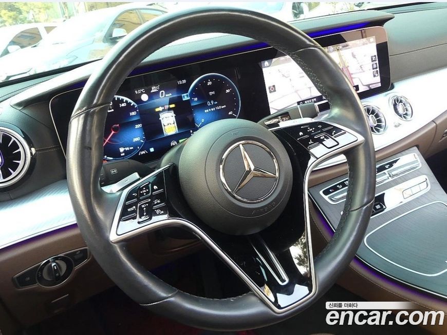 Mercedes-Benz E-Class 2021