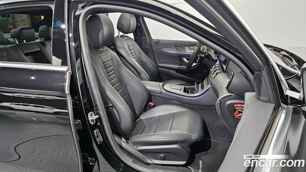 Mercedes-Benz E-Class 2021