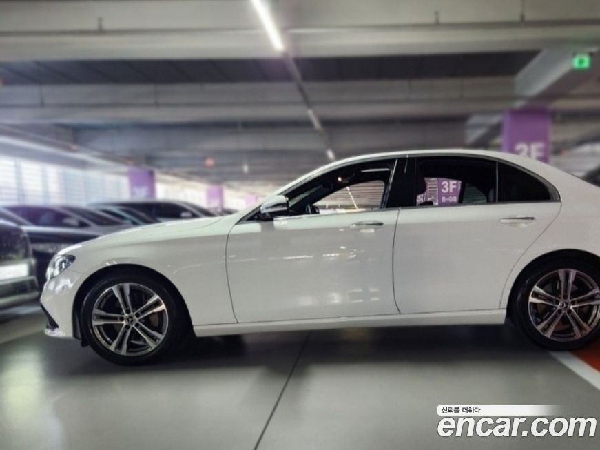 Mercedes-Benz E-Class 2021