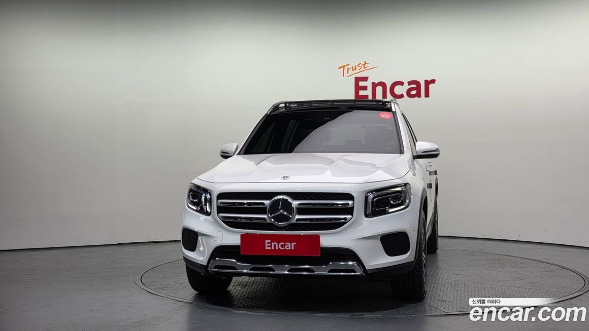 Mercedes-Benz GLB-Class 2021