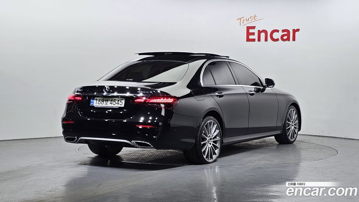 Mercedes-Benz E-Class 2021