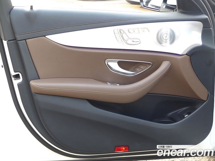 Mercedes-Benz E-Class 2021