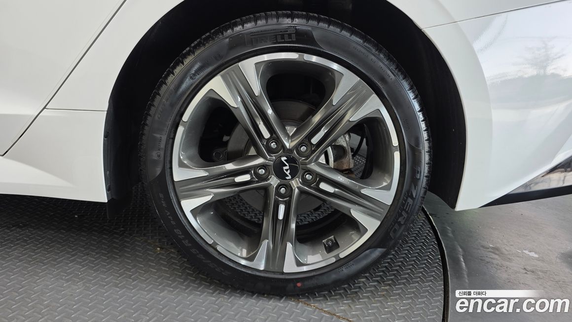 Kia K5 2023