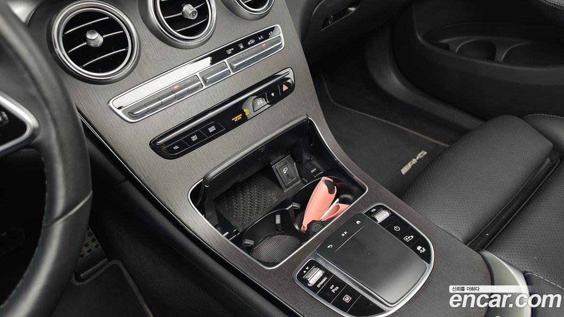 Mercedes-Benz GLC-Class 2021