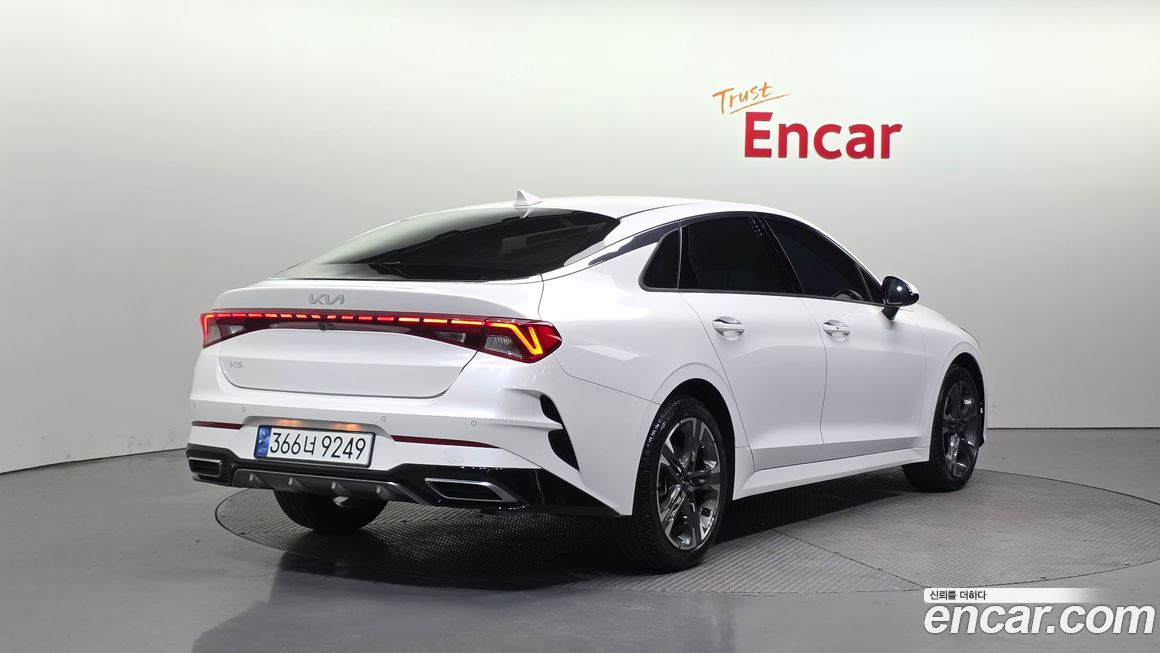 Kia K5 2023