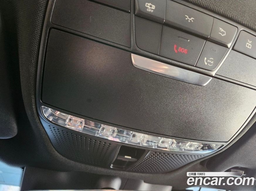 Mercedes-Benz GLC-Class 2021