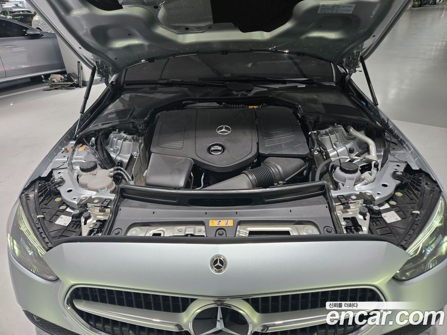 Mercedes-Benz C-Class 2023