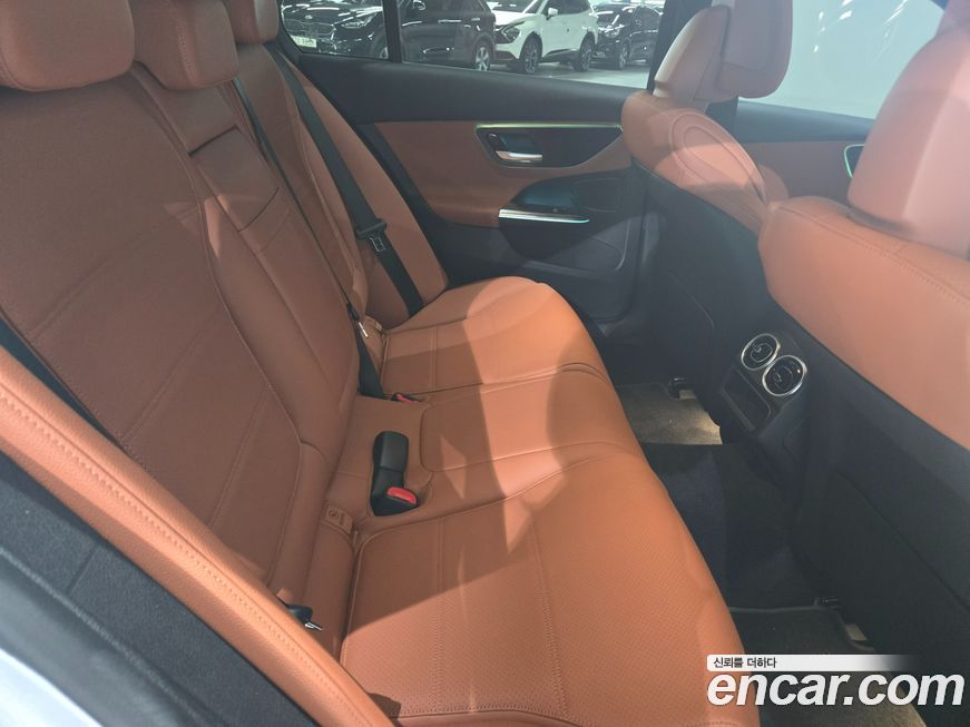Mercedes-Benz C-Class 2023