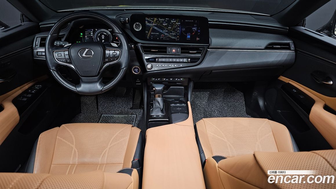 Lexus ES 2022
