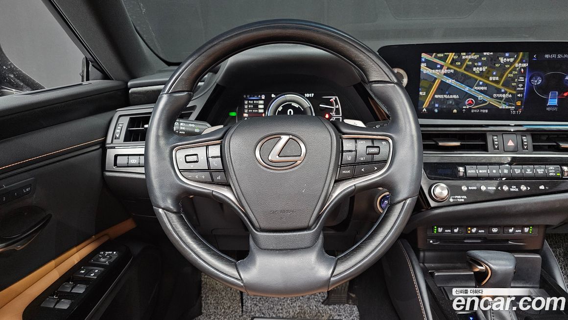 Lexus ES 2022